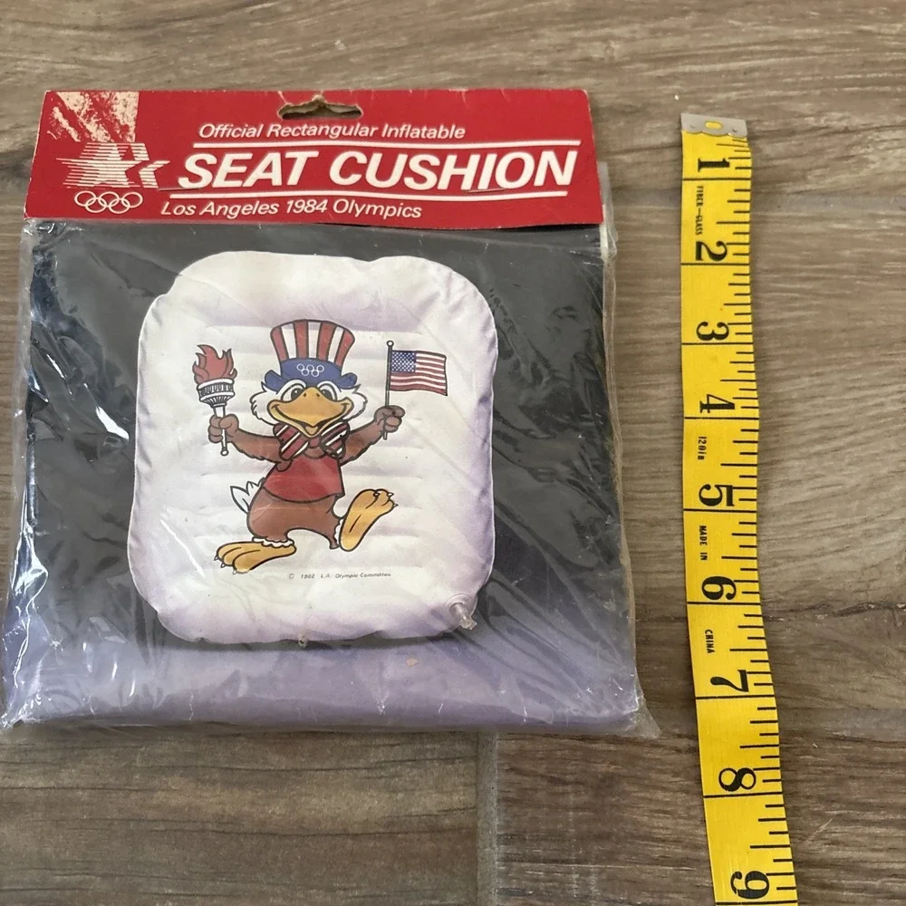 1984 Los Angeles OLYMPICS -‎ Seat Cushion Inflatable - Sealed - By Moochies